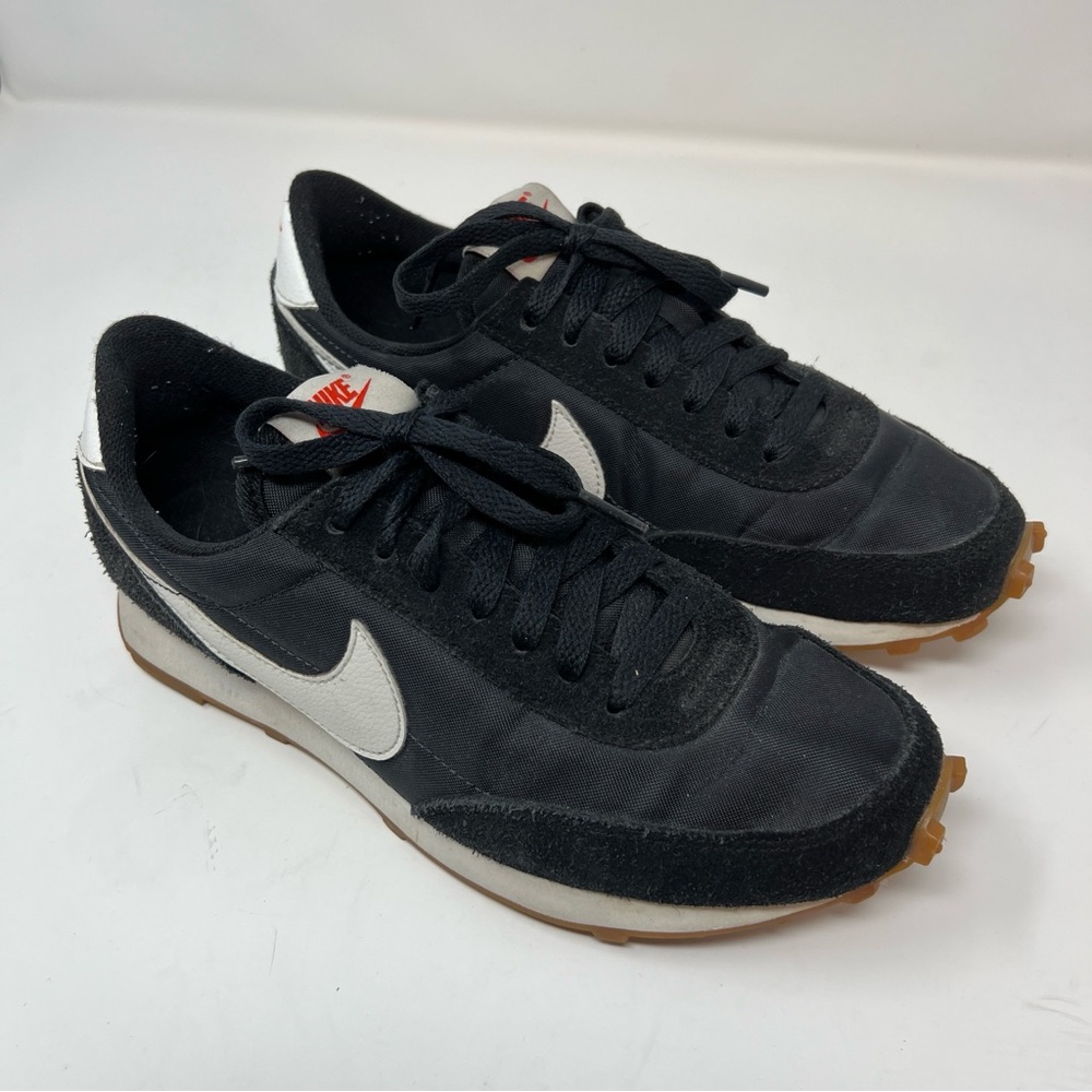 Nike Daybreak Black and White Retro Sneakers